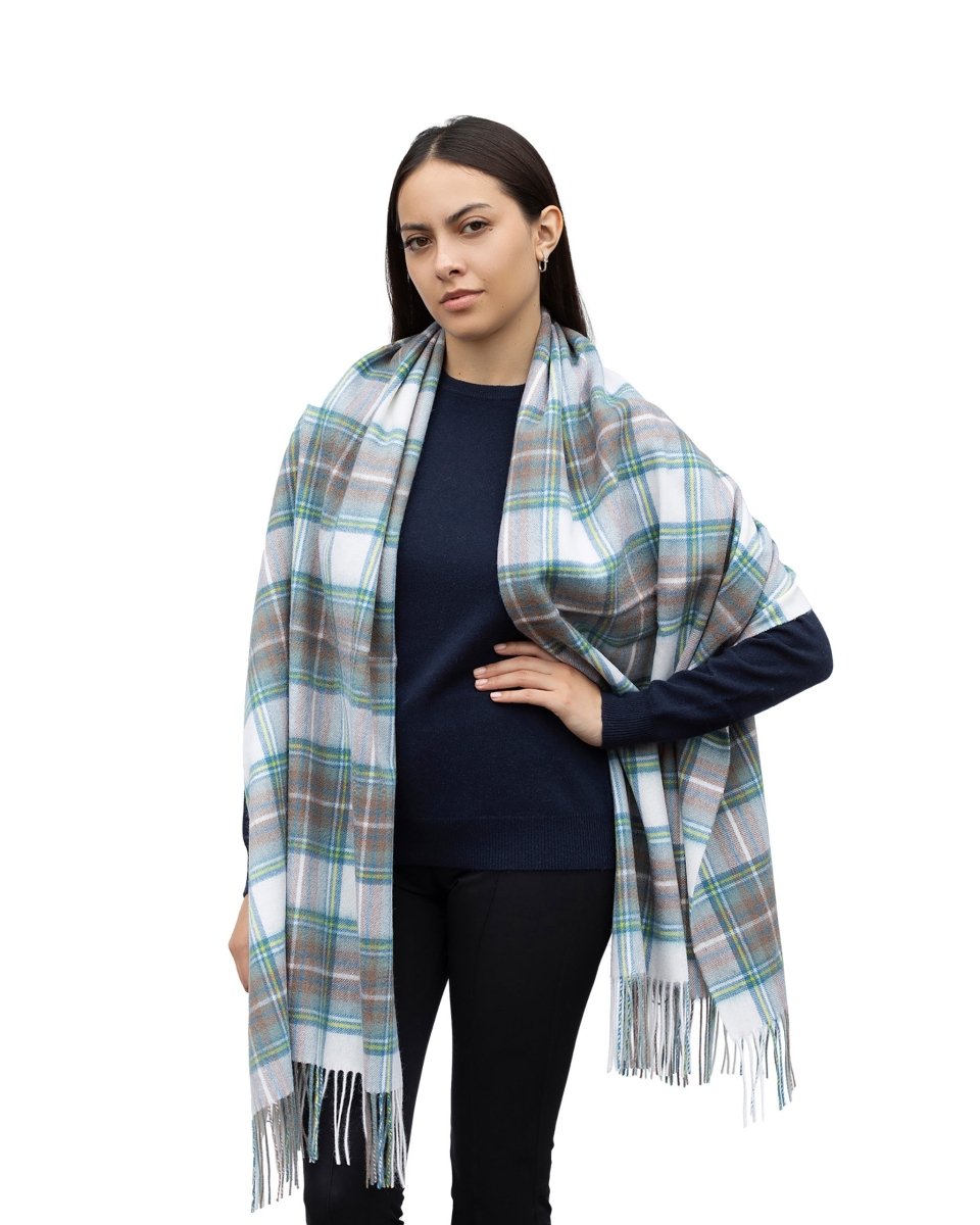 Lambswool Shawl - LonaScott