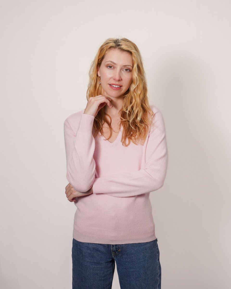 Women's Cashmere V - Neck Jumper - LonaScott