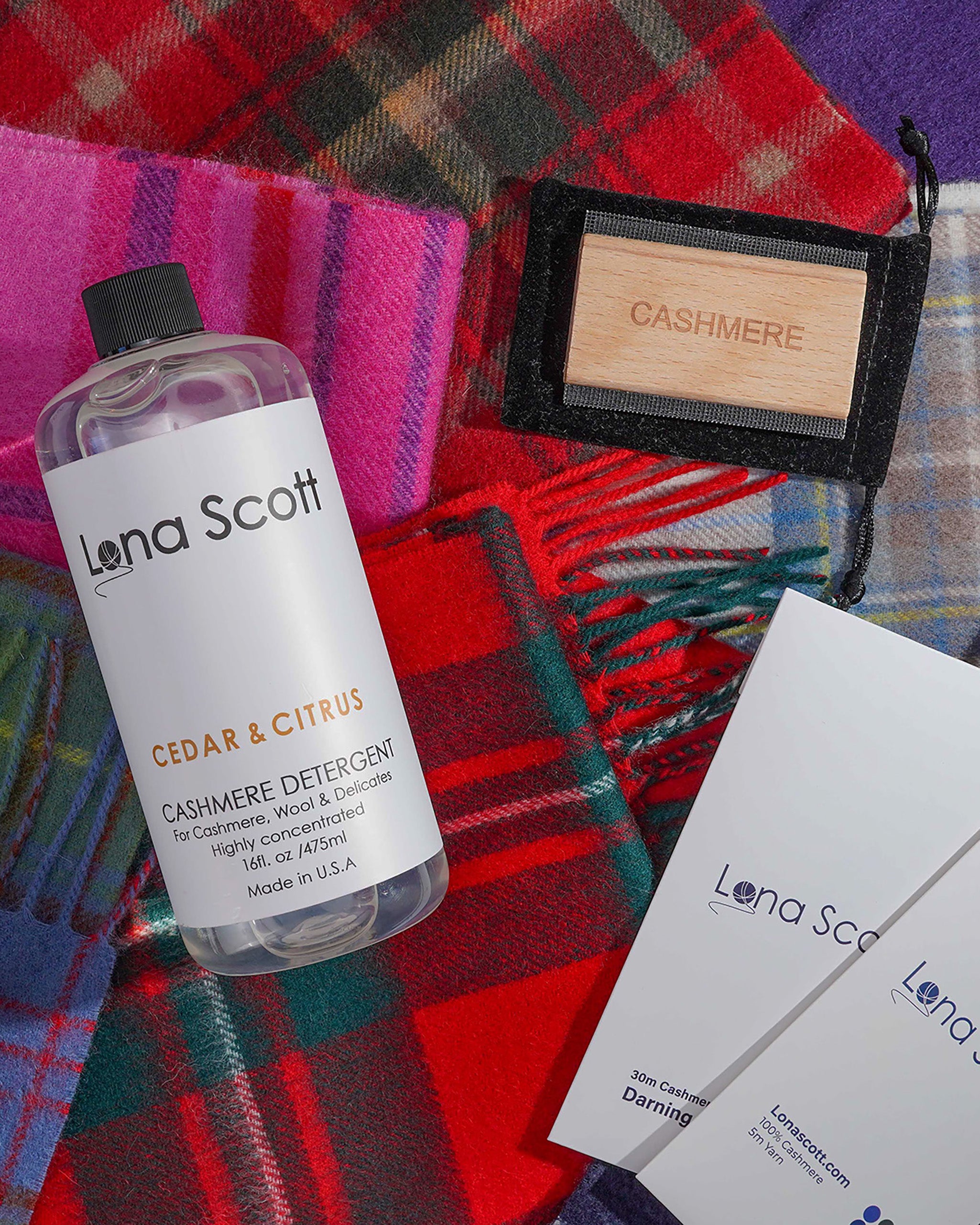 Cashmere & Wool Sweater Comb