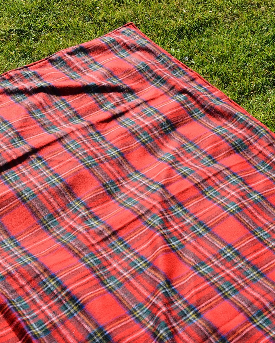 Lambswool Picnic Blanket - LonaScott