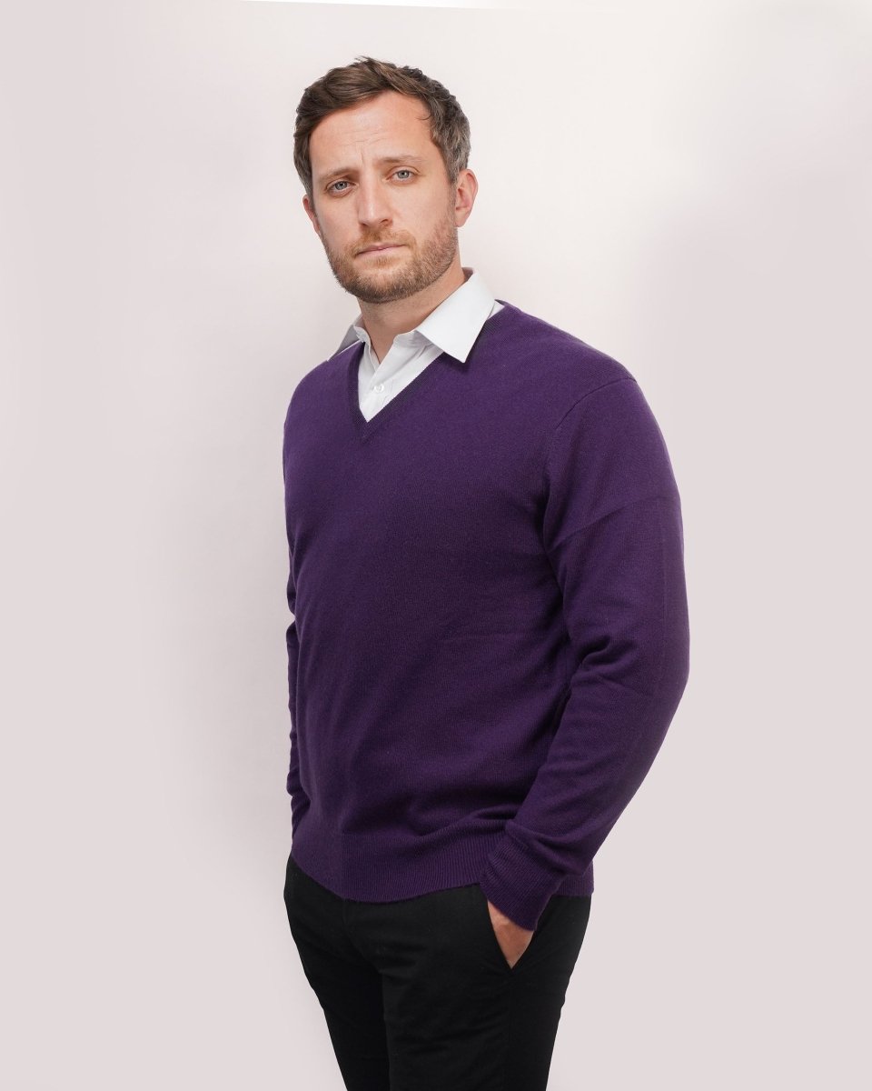 Men's Cashmere V - Neck Jumper - LonaScott