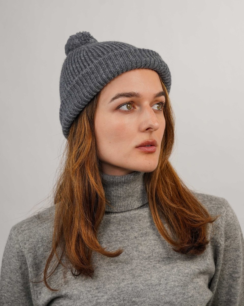 Pure Cashmere Bobble Hat - LonaScott