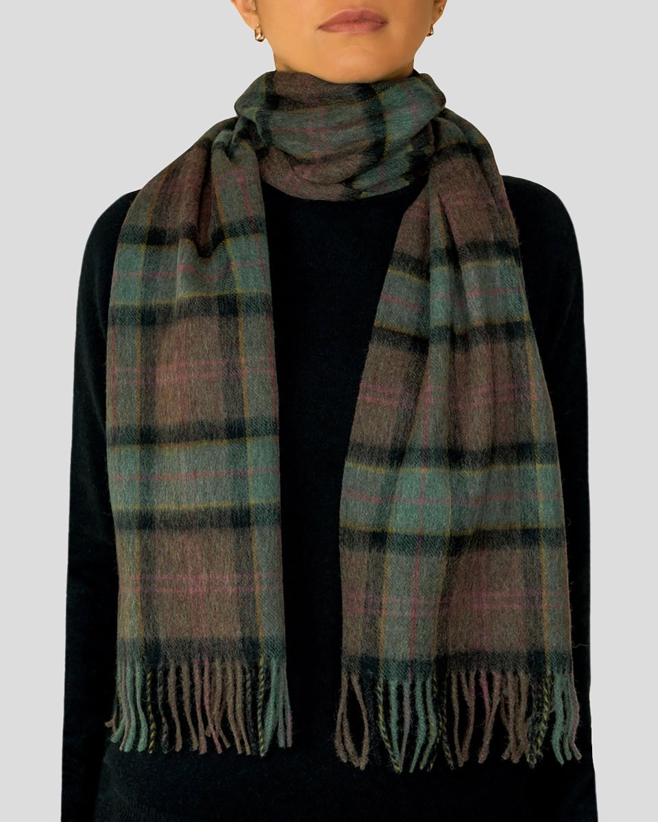 Pure Lambswool Tartan Scarf - LonaScott