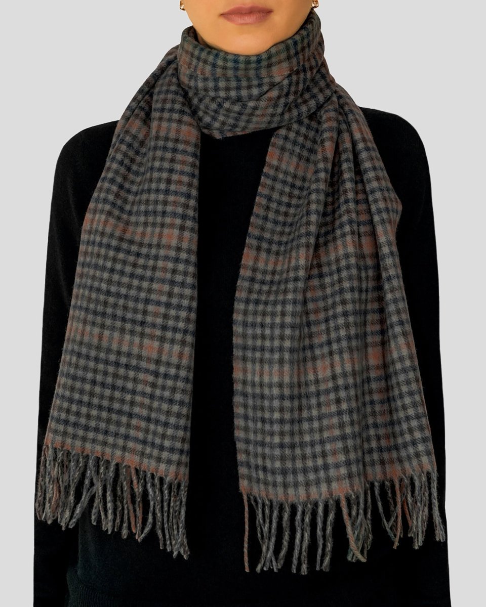 Pure Lambswool Tartan Scarf - LonaScott