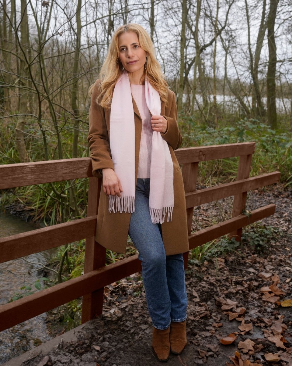 Women's Cashmere Cable Round - Neck Jumper - LonaScott