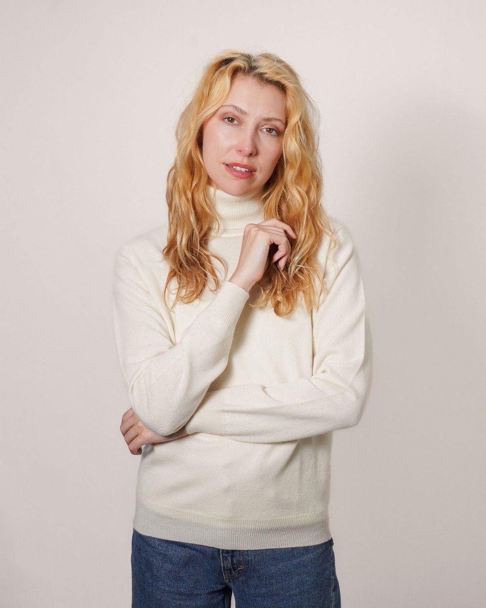 Women's Cashmere Polo Neck Jumper - LonaScott