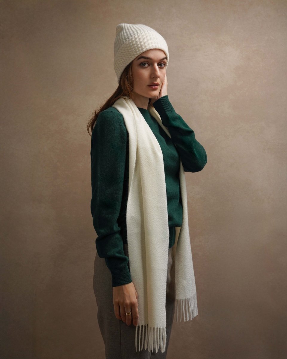 Women's Cashmere Round Neck Jumper - LonaScott