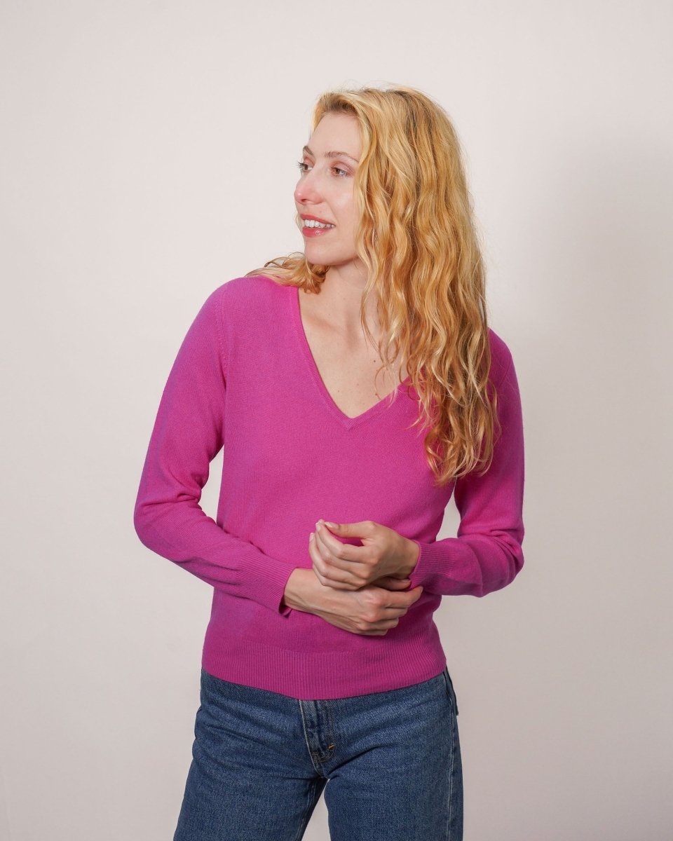 Women's Cashmere V - Neck Jumper - LonaScott