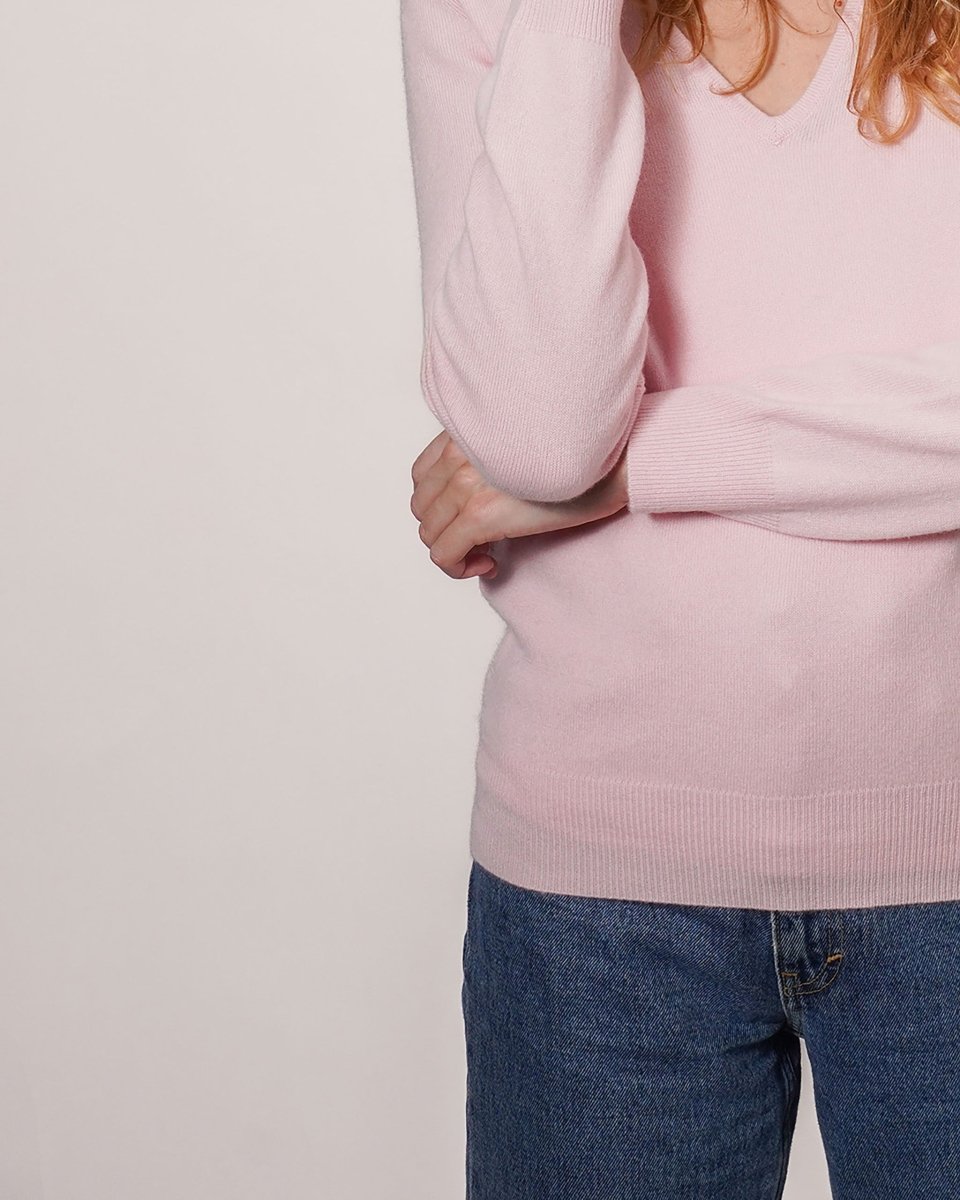 Women's Cashmere V - Neck Jumper - LonaScott